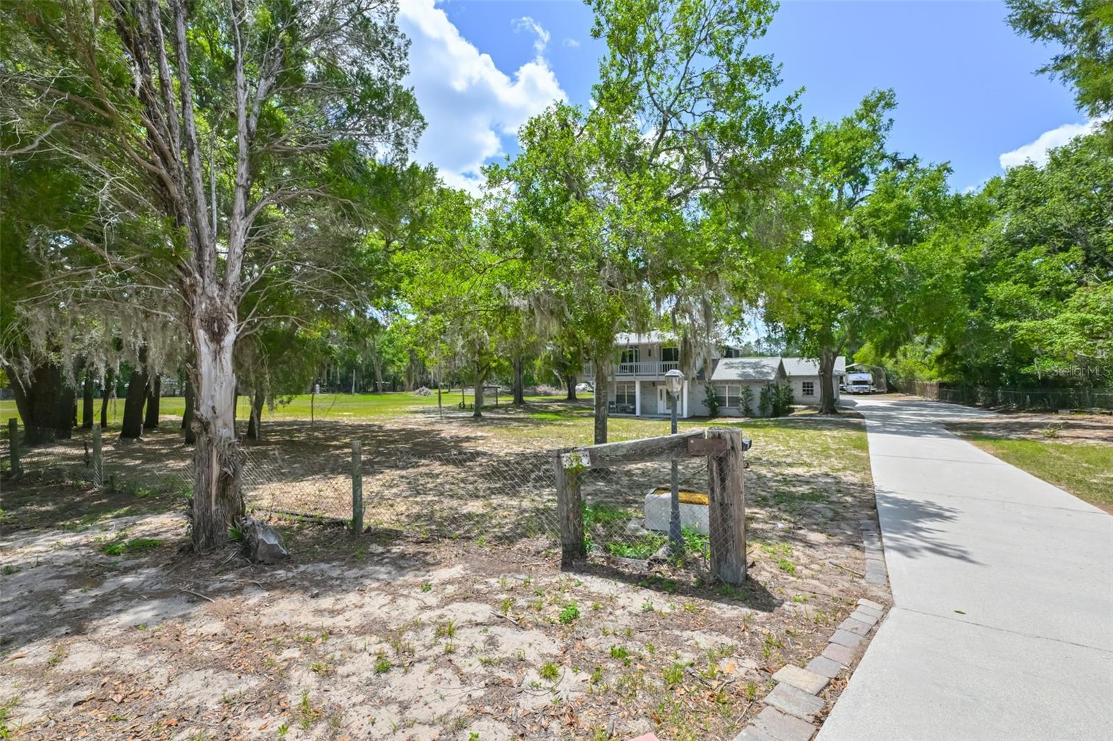 2802 HIDEAWAY LN, VALRICO, FL, 33596