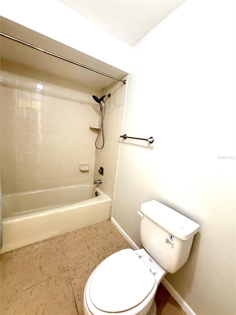 14904 LAKE FOREST DR, LUTZ, FL, 33559