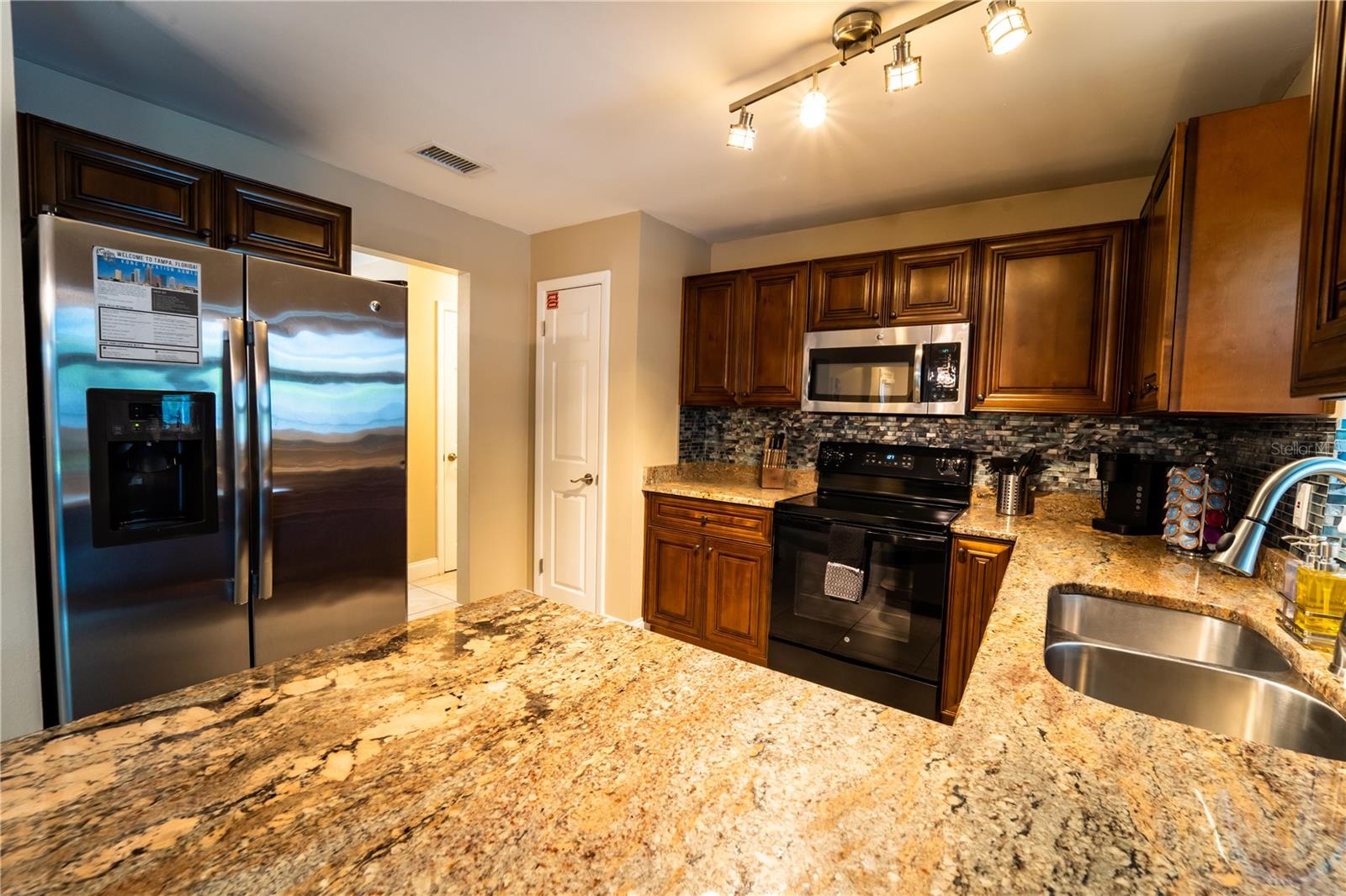 6007 N HIMES AVE, TAMPA, FL, 33614