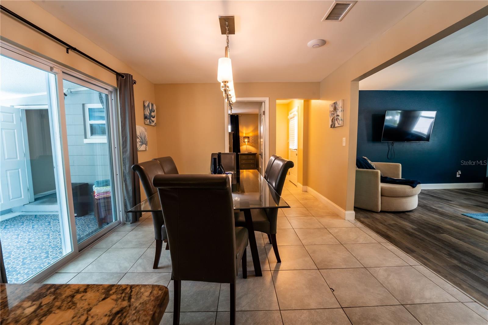 6007 N HIMES AVE, TAMPA, FL, 33614