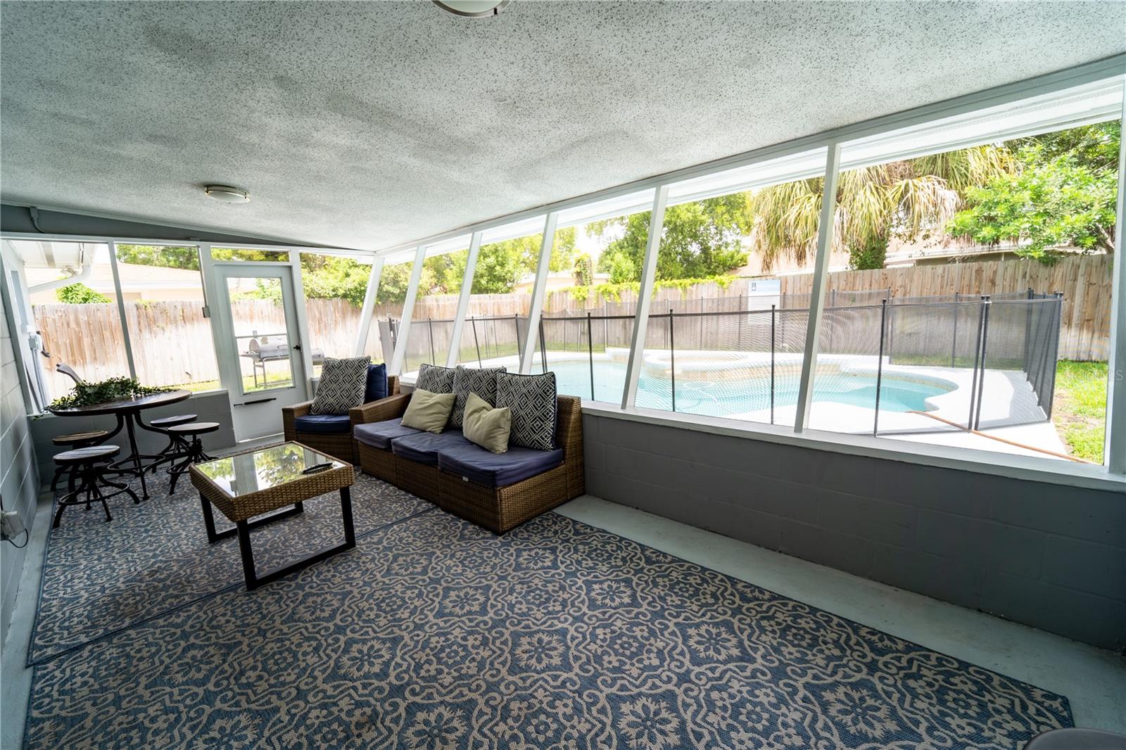 6007 N HIMES AVE, TAMPA, FL, 33614