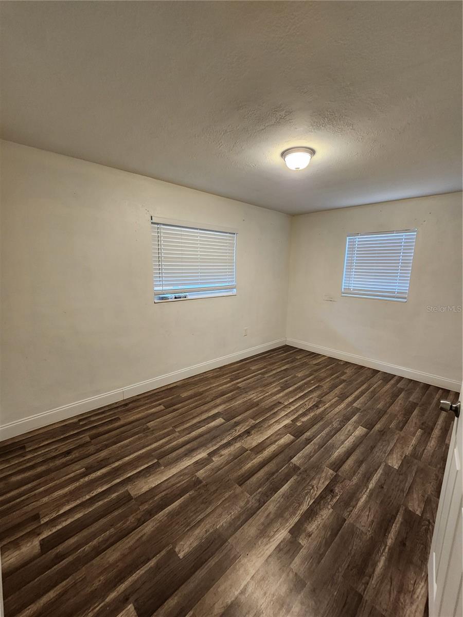 5973 MCKEE LAKE DR N, ST PETERSBURG, FL, 33709