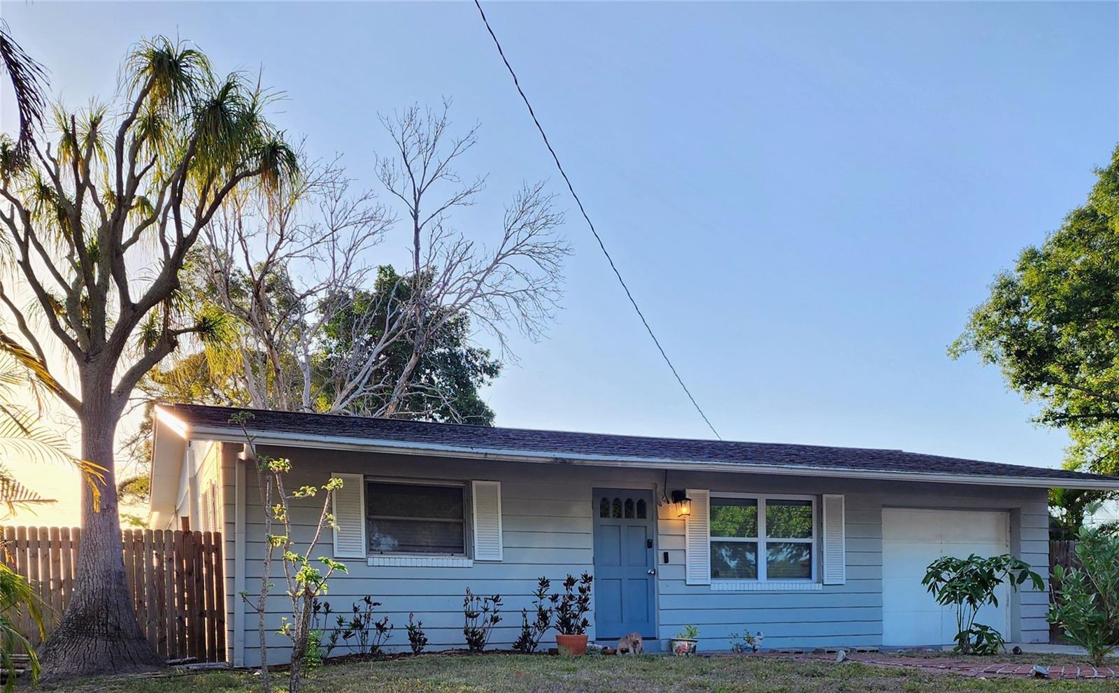 5973 MCKEE LAKE DR N, ST PETERSBURG, FL, 33709