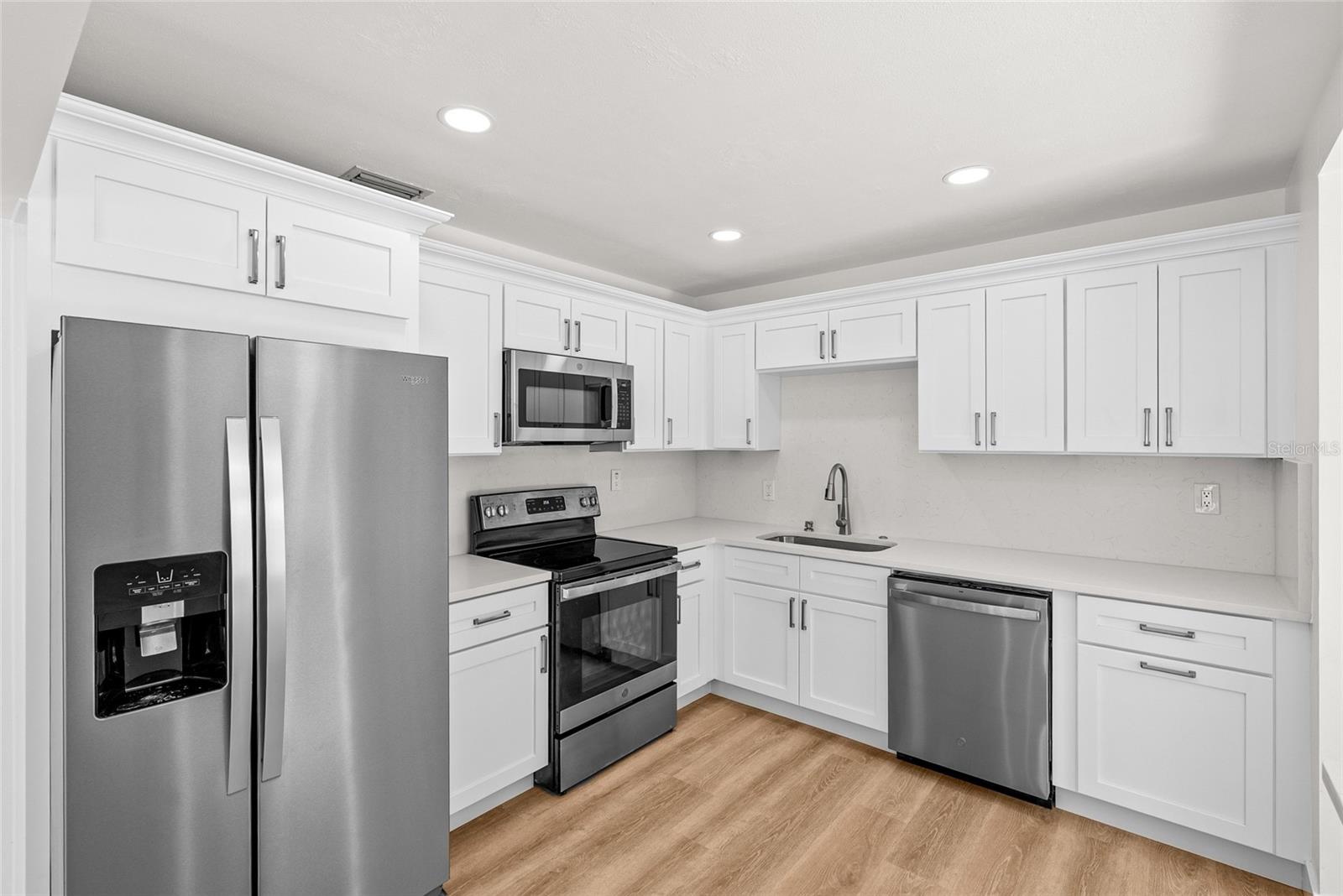 8020 24TH AVE N, ST PETERSBURG, FL, 33710