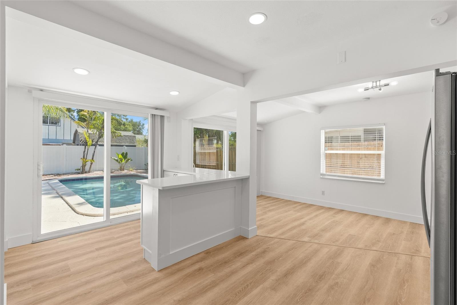 8020 24TH AVE N, ST PETERSBURG, FL, 33710