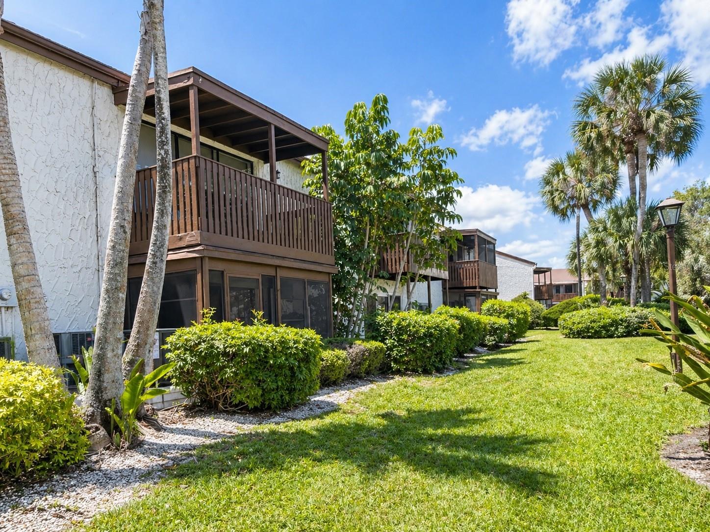 723 115TH AVE N #2106, ST PETERSBURG, FL, 33716