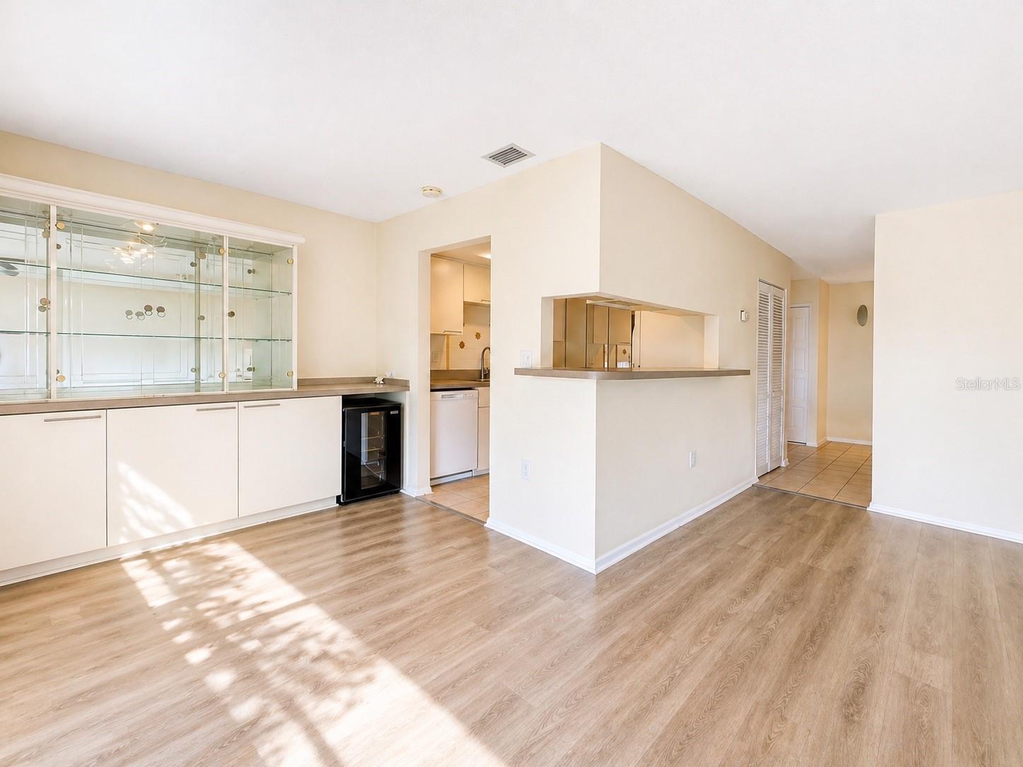 723 115TH AVE N #2106, ST PETERSBURG, FL, 33716