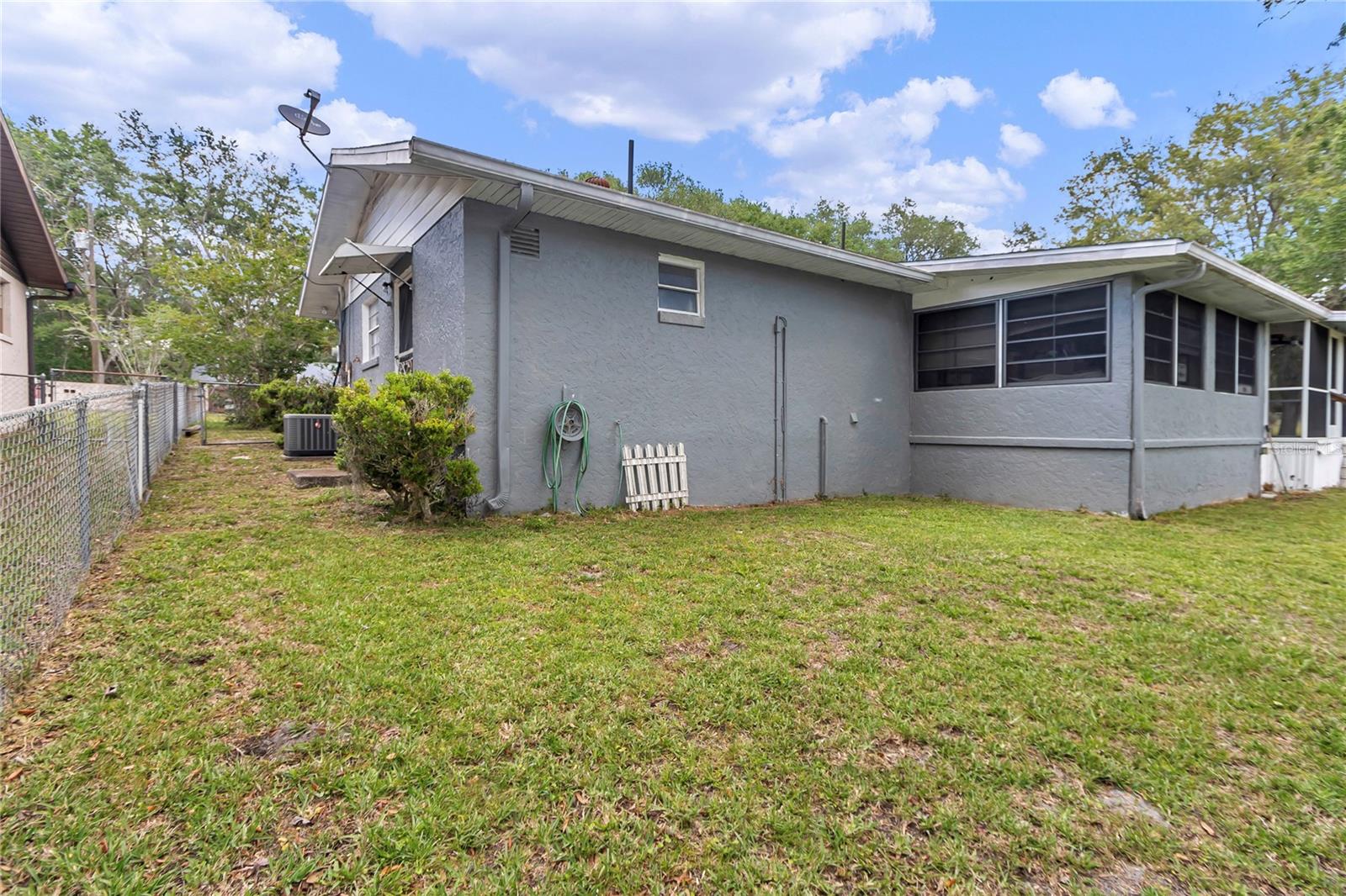 16738 SE 63 LN, OCKLAWAHA, FL, 32179