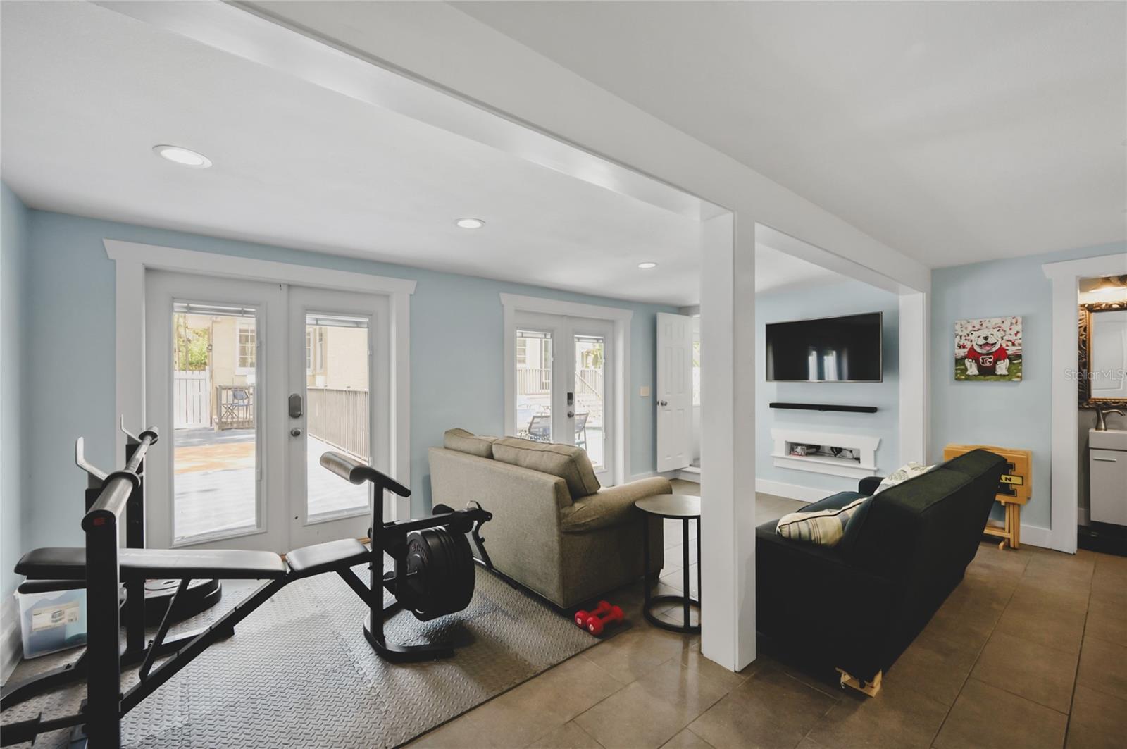 814 S WILLOW AVE, TAMPA, FL, 33606