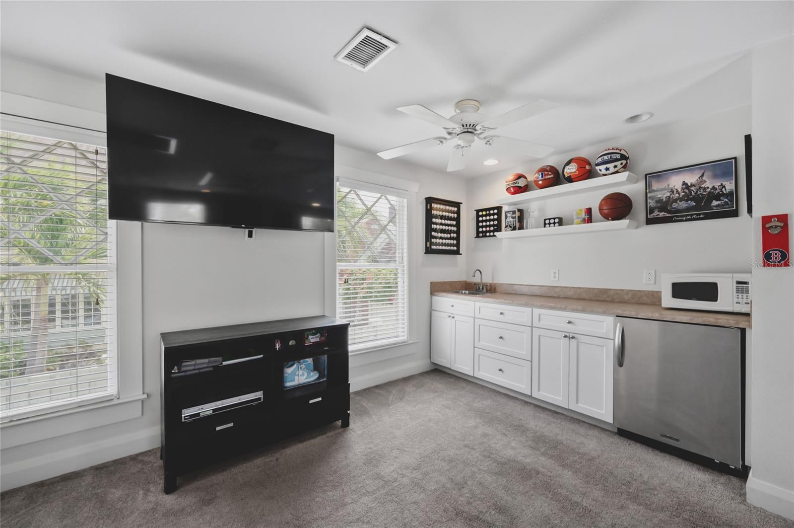 814 S WILLOW AVE, TAMPA, FL, 33606