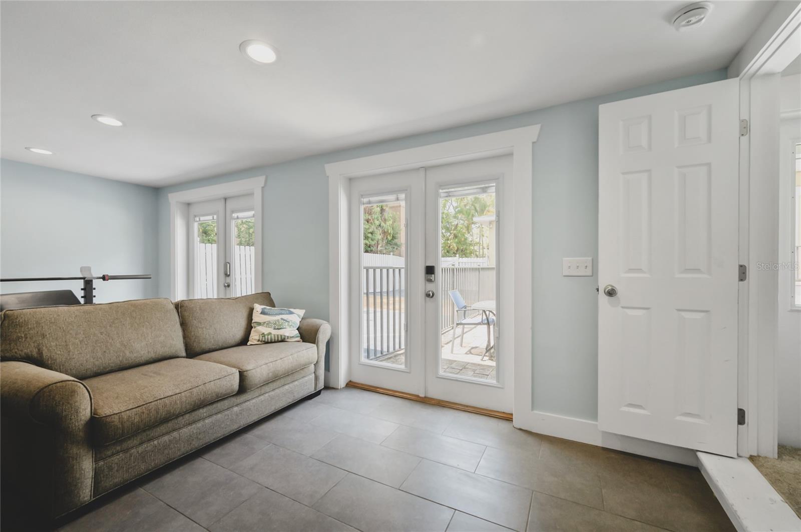 814 S WILLOW AVE, TAMPA, FL, 33606