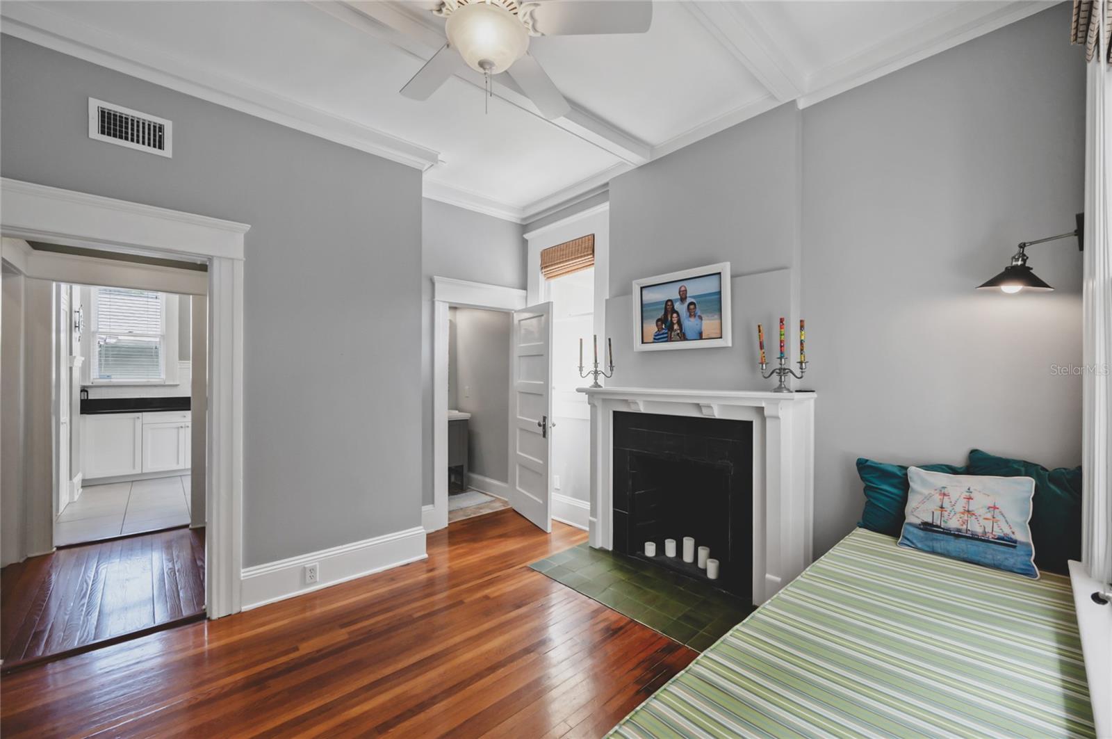 814 S WILLOW AVE, TAMPA, FL, 33606