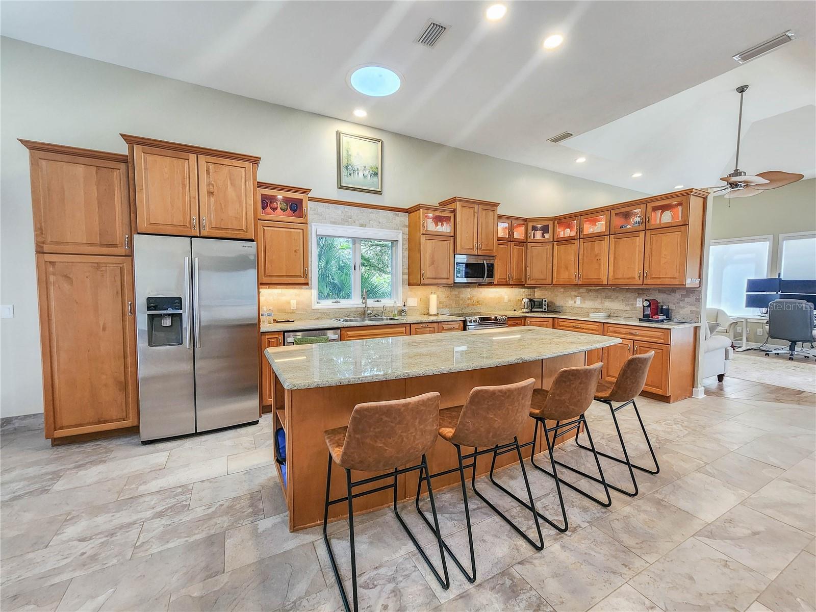 1 BAY POINTE DR, ORMOND BEACH, FL, 32174