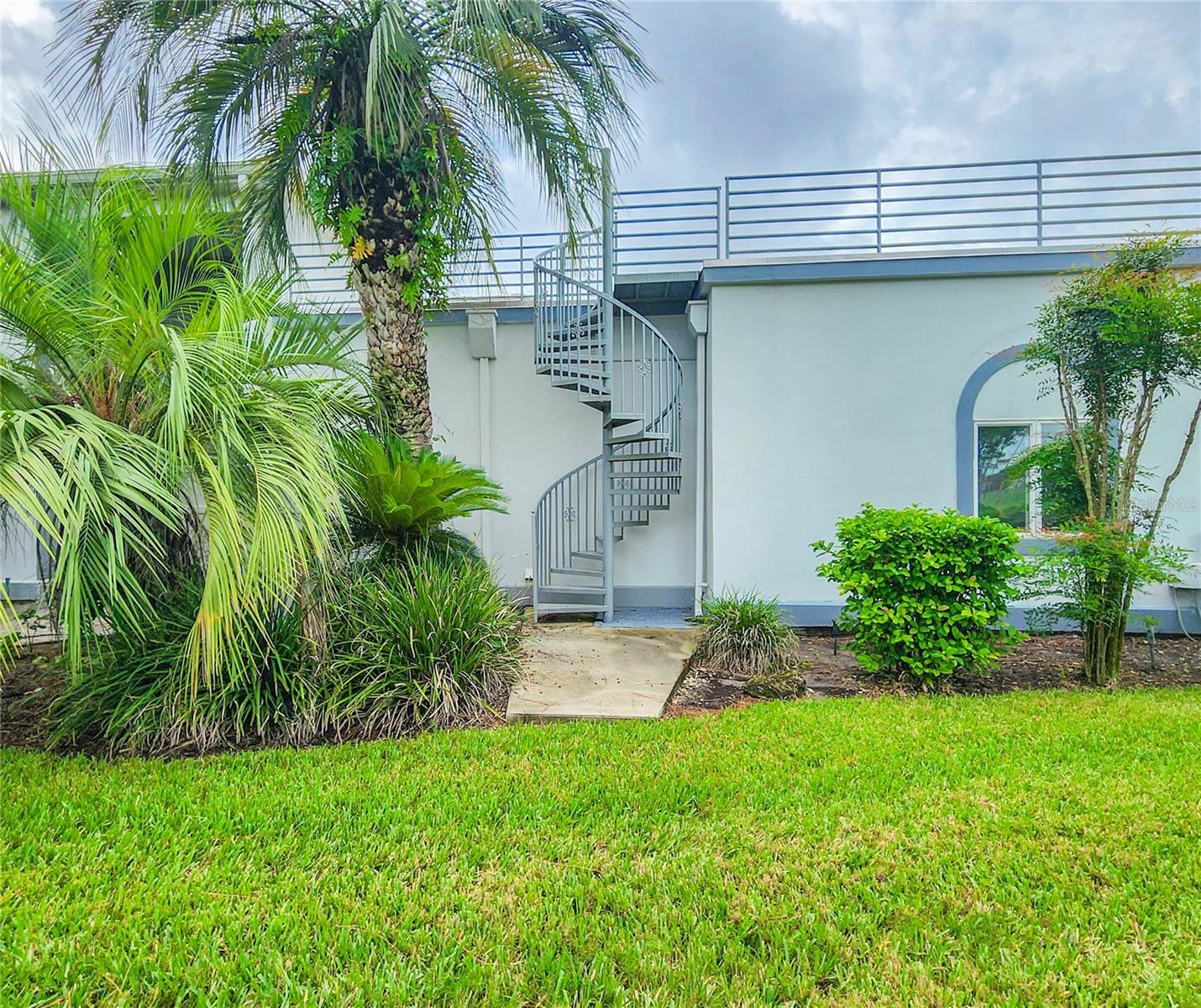 1 BAY POINTE DR, ORMOND BEACH, FL, 32174