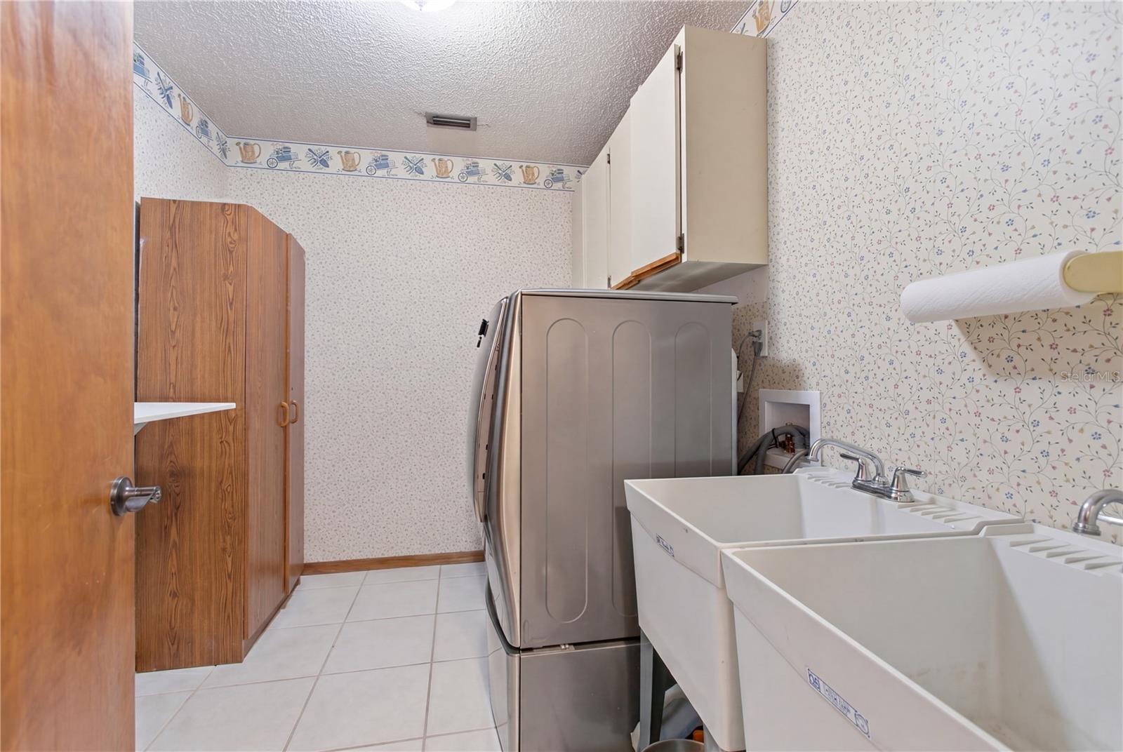 128 W GREENTREE LN, LAKE MARY, FL, 32746