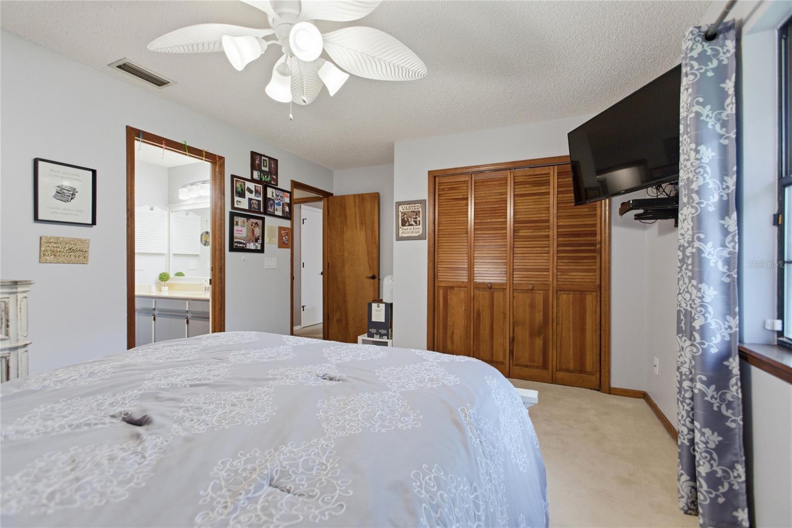128 W GREENTREE LN, LAKE MARY, FL, 32746