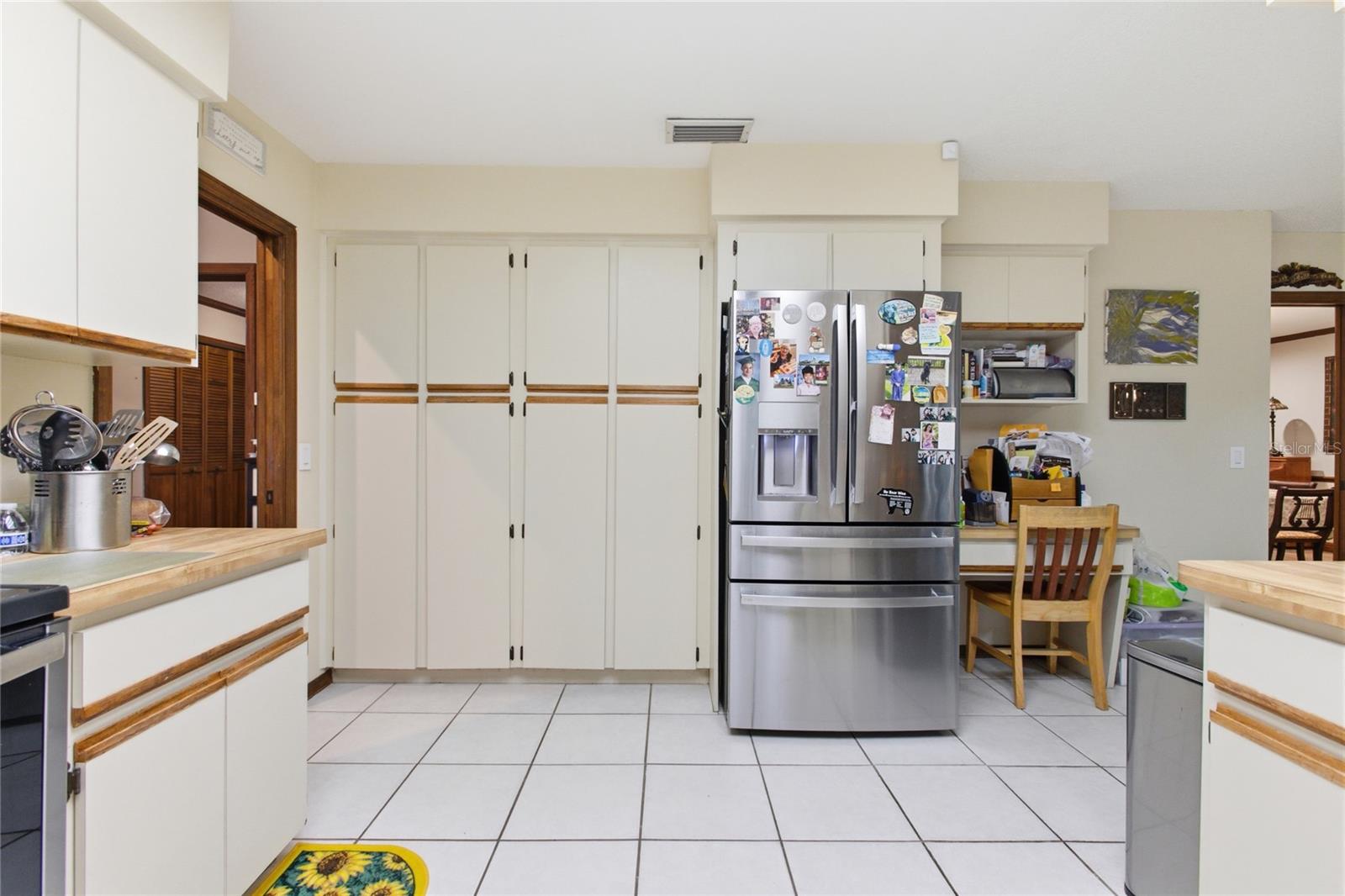 128 W GREENTREE LN, LAKE MARY, FL, 32746