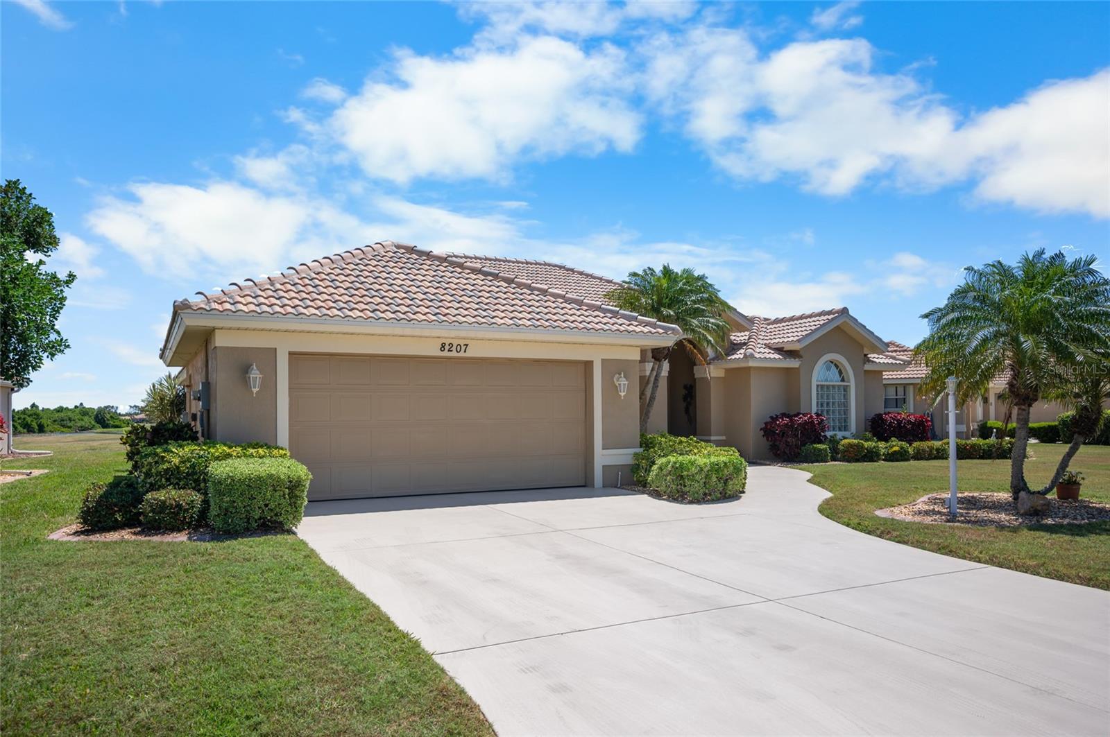 8207 LAKESIDE DR, ENGLEWOOD, FL, 34224