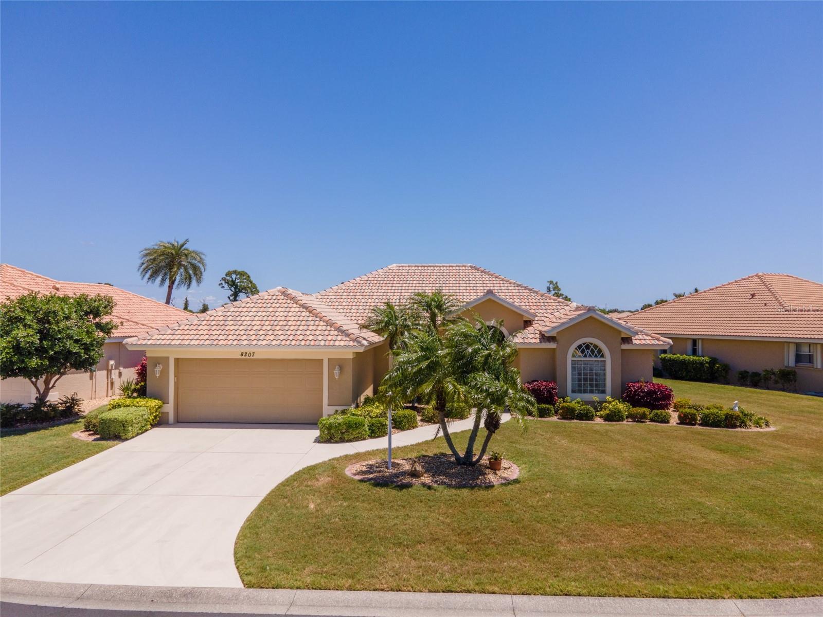 8207 LAKESIDE DR, ENGLEWOOD, FL, 34224