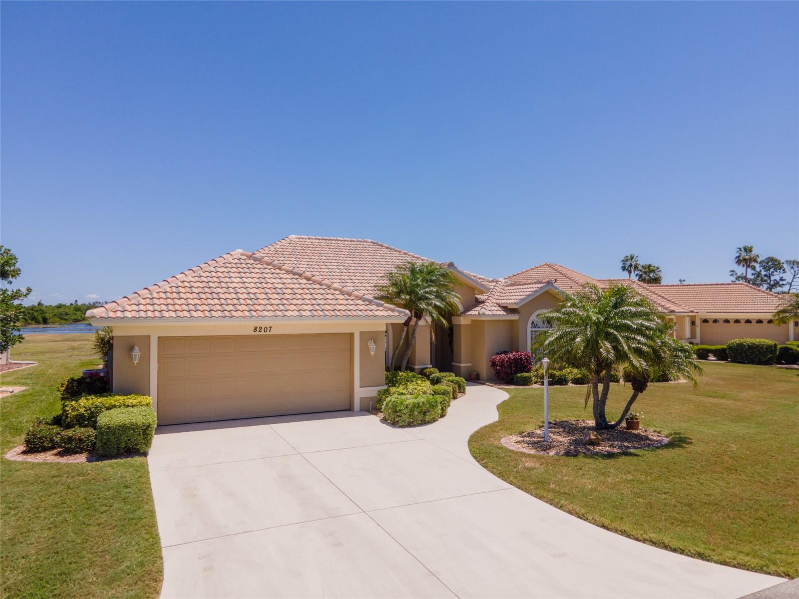 8207 LAKESIDE DR, ENGLEWOOD, FL, 34224