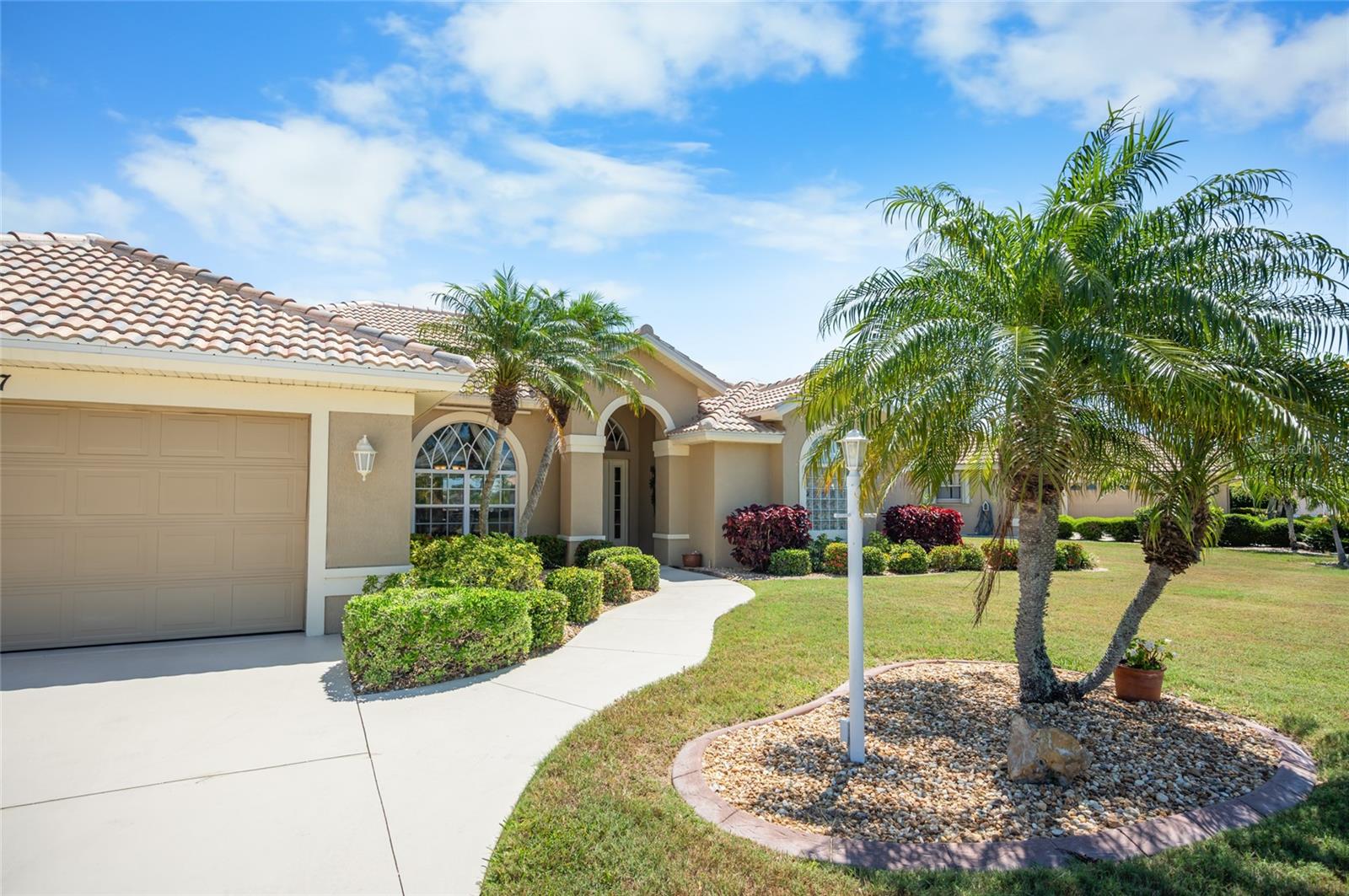 8207 LAKESIDE DR, ENGLEWOOD, FL, 34224