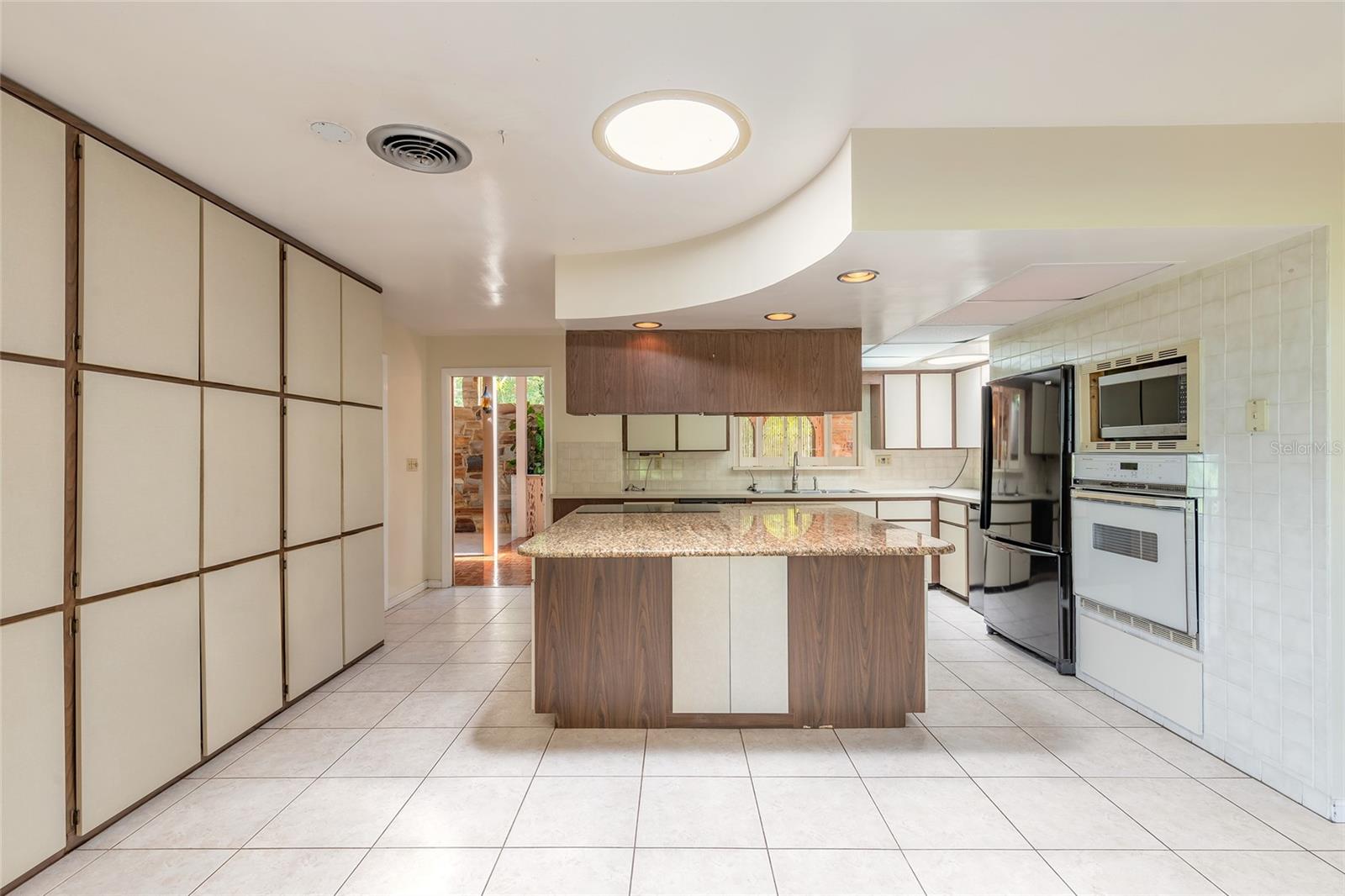 2811 SAULS ST, SOUTH DAYTONA, FL, 32119