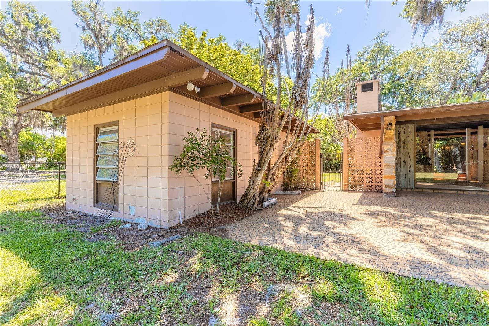 2811 SAULS ST, SOUTH DAYTONA, FL, 32119