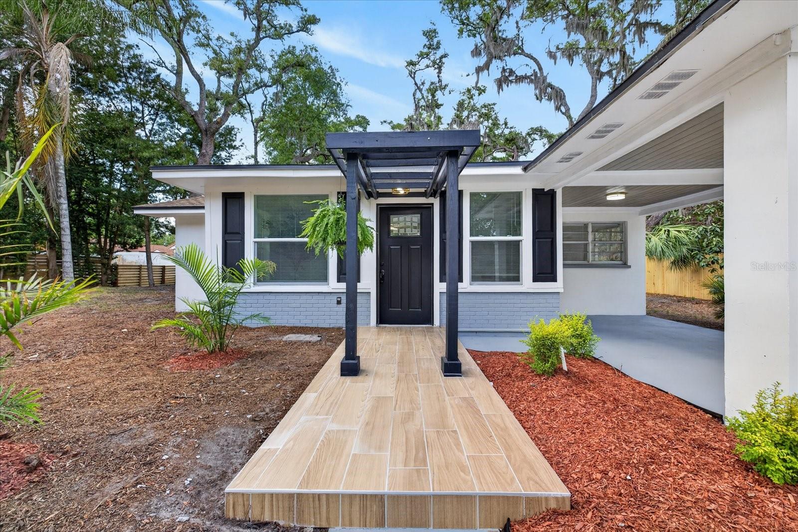 7806 E 114TH AVE, TAMPA, FL, 33617