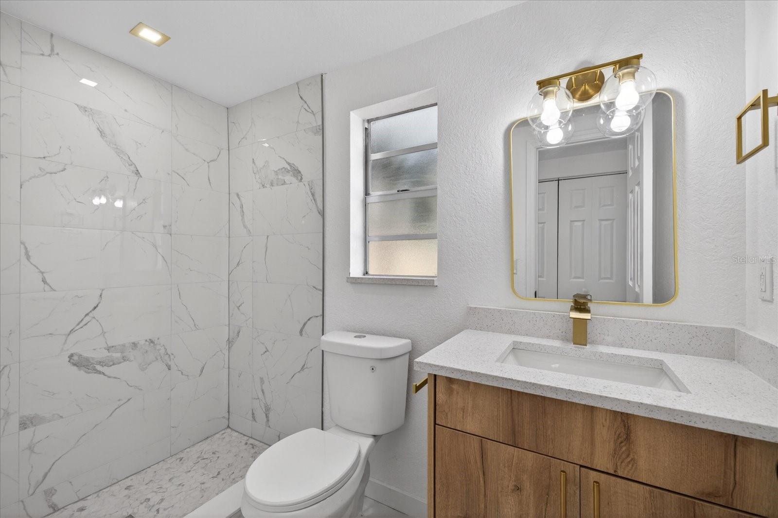 7806 E 114TH AVE, TAMPA, FL, 33617