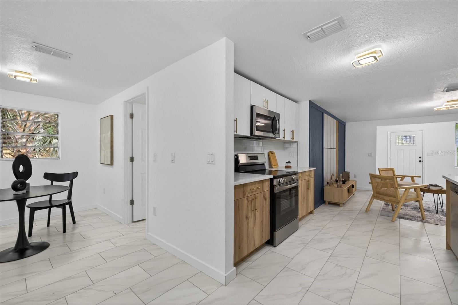 7806 E 114TH AVE, TAMPA, FL, 33617