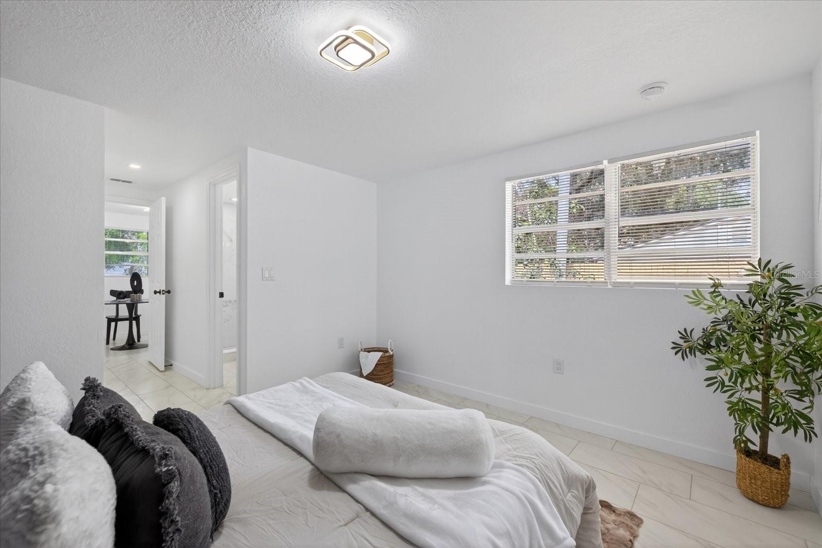 7806 E 114TH AVE, TAMPA, FL, 33617