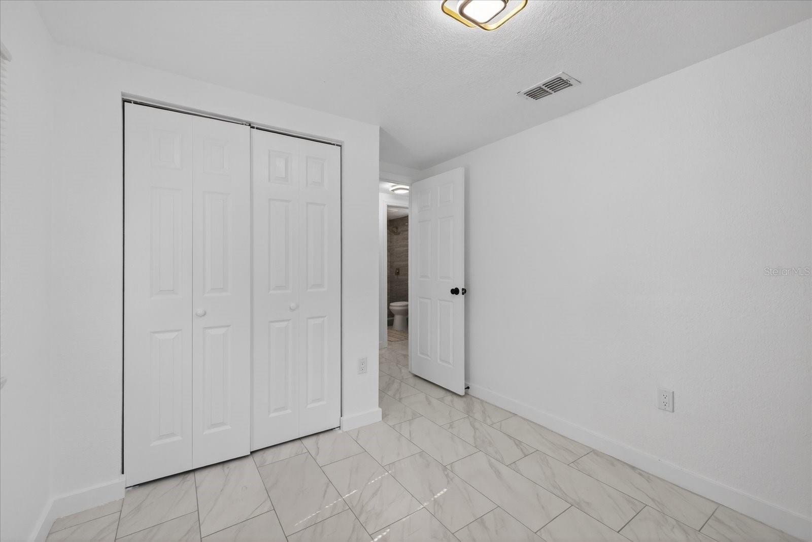 7806 E 114TH AVE, TAMPA, FL, 33617