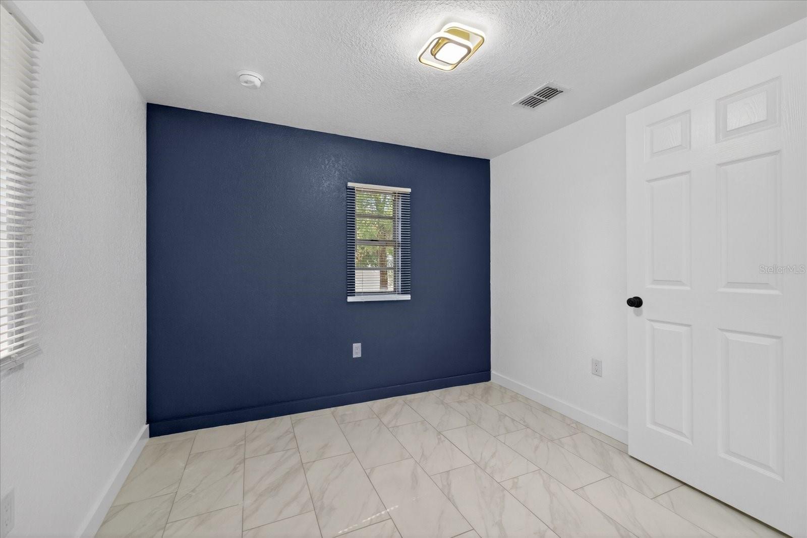 7806 E 114TH AVE, TAMPA, FL, 33617