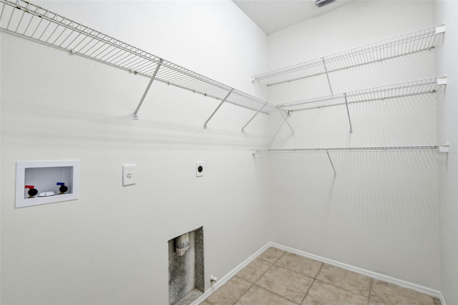 823 SPRINGWOOD CIR, BRADENTON, FL, 34212