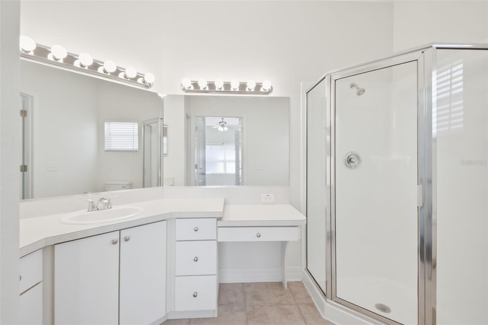 823 SPRINGWOOD CIR, BRADENTON, FL, 34212