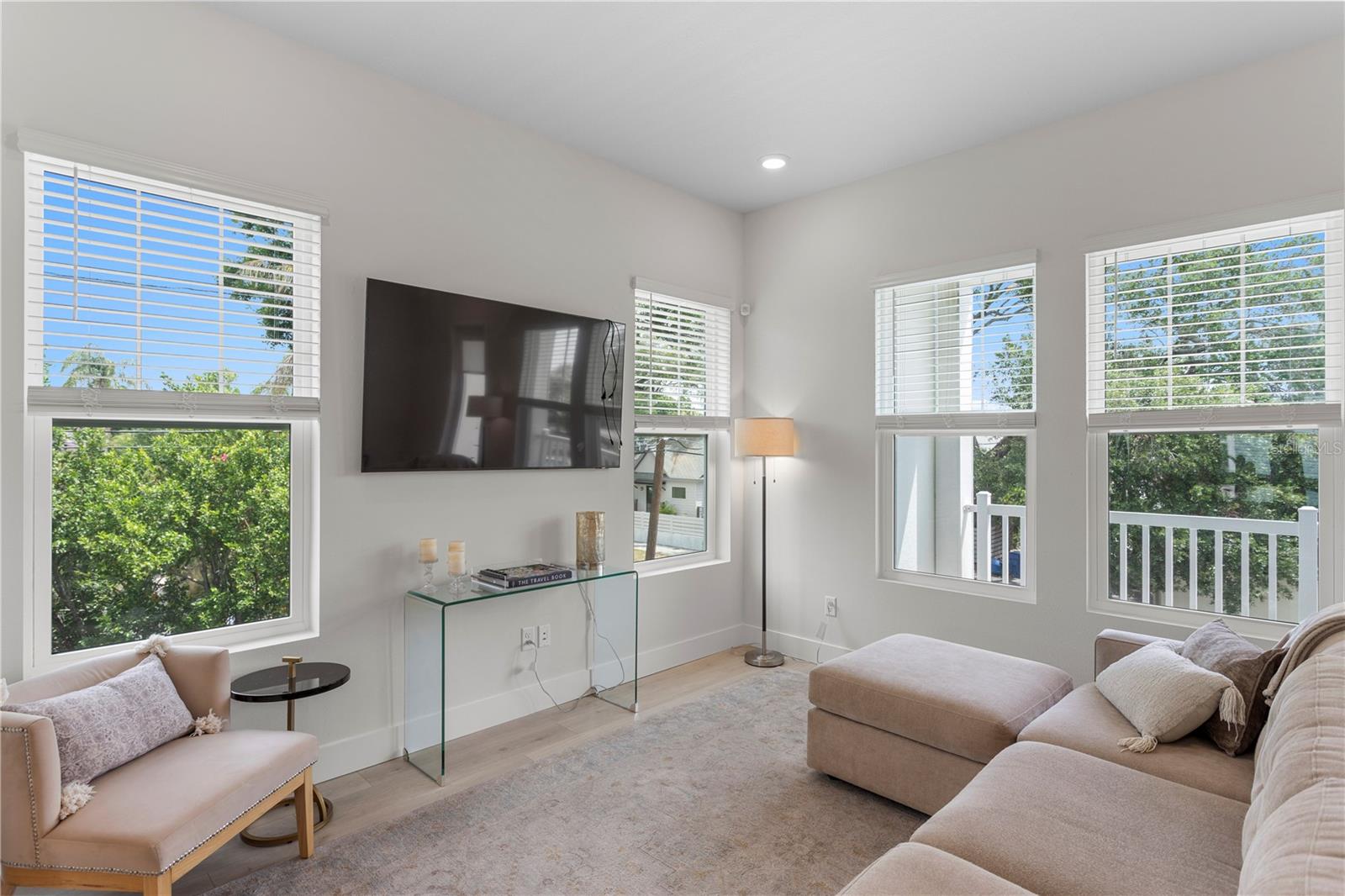 114 21 ST N, ST PETERSBURG, FL, 33713