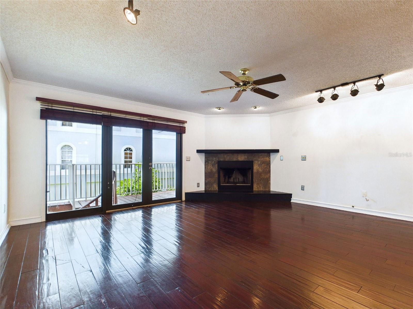 745 PINELLAS BAYWAY S #202, TIERRA VERDE, FL, 33715