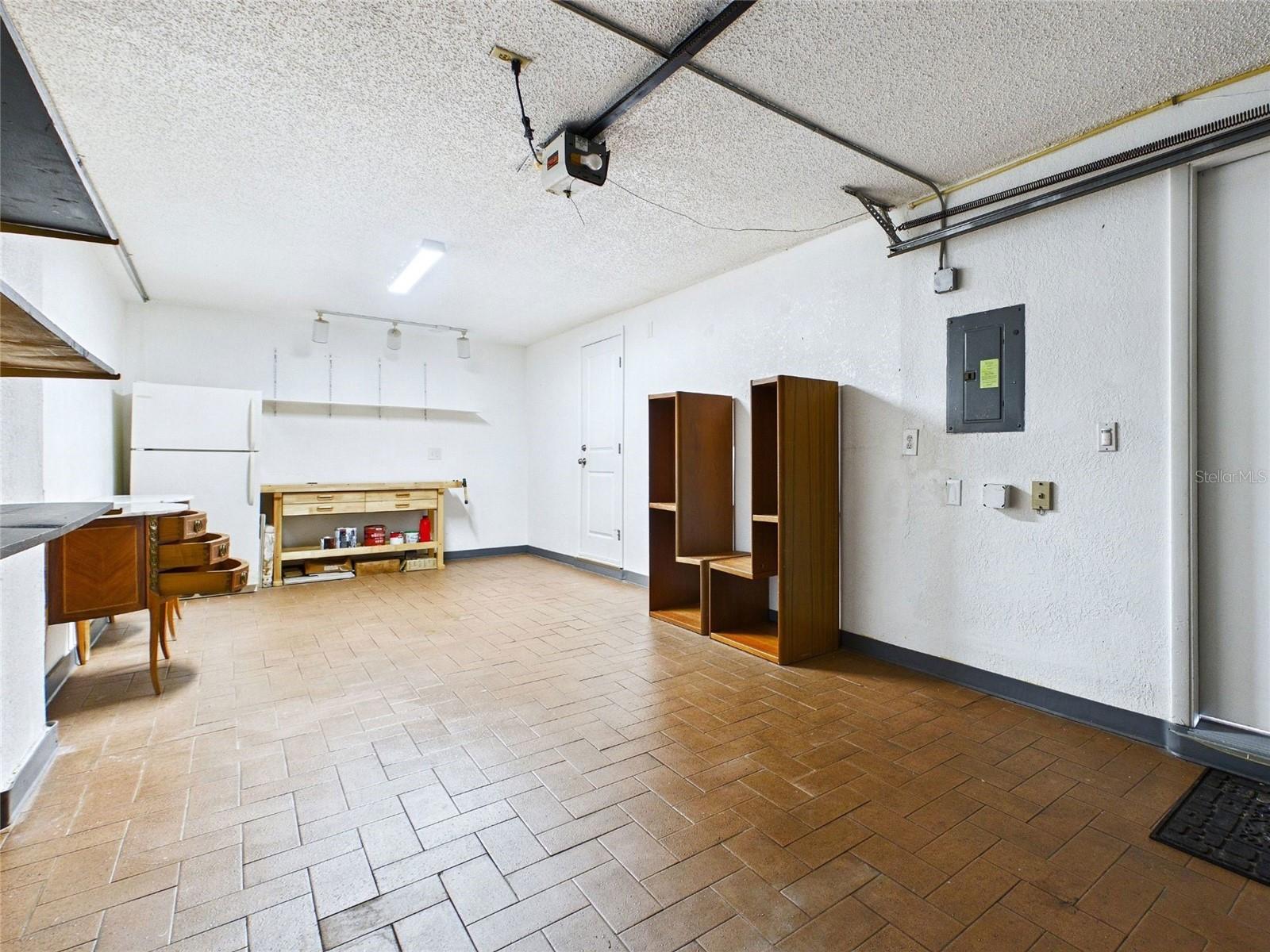 745 PINELLAS BAYWAY S #202, TIERRA VERDE, FL, 33715