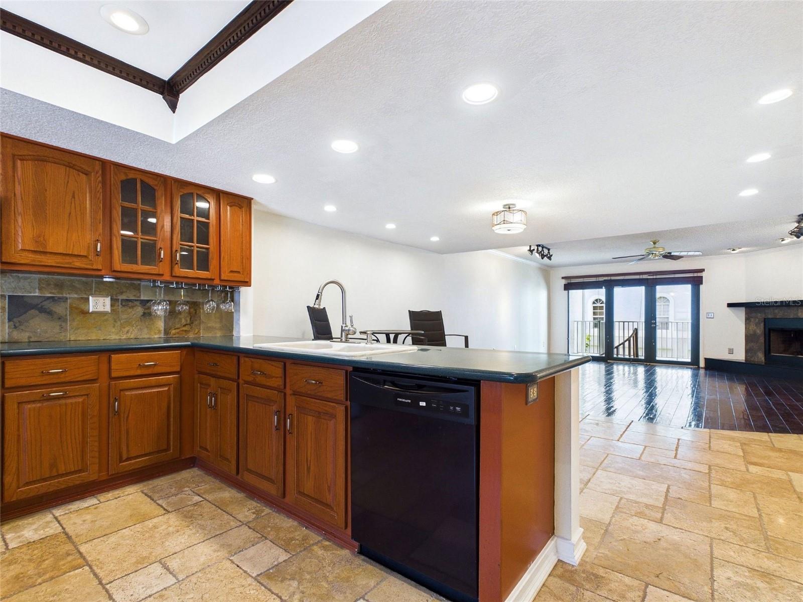 745 PINELLAS BAYWAY S #202, TIERRA VERDE, FL, 33715