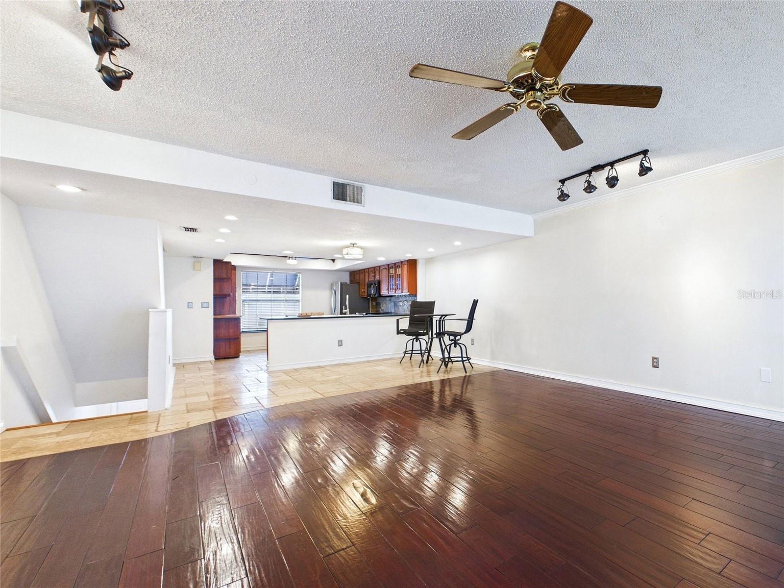 745 PINELLAS BAYWAY S #202, TIERRA VERDE, FL, 33715