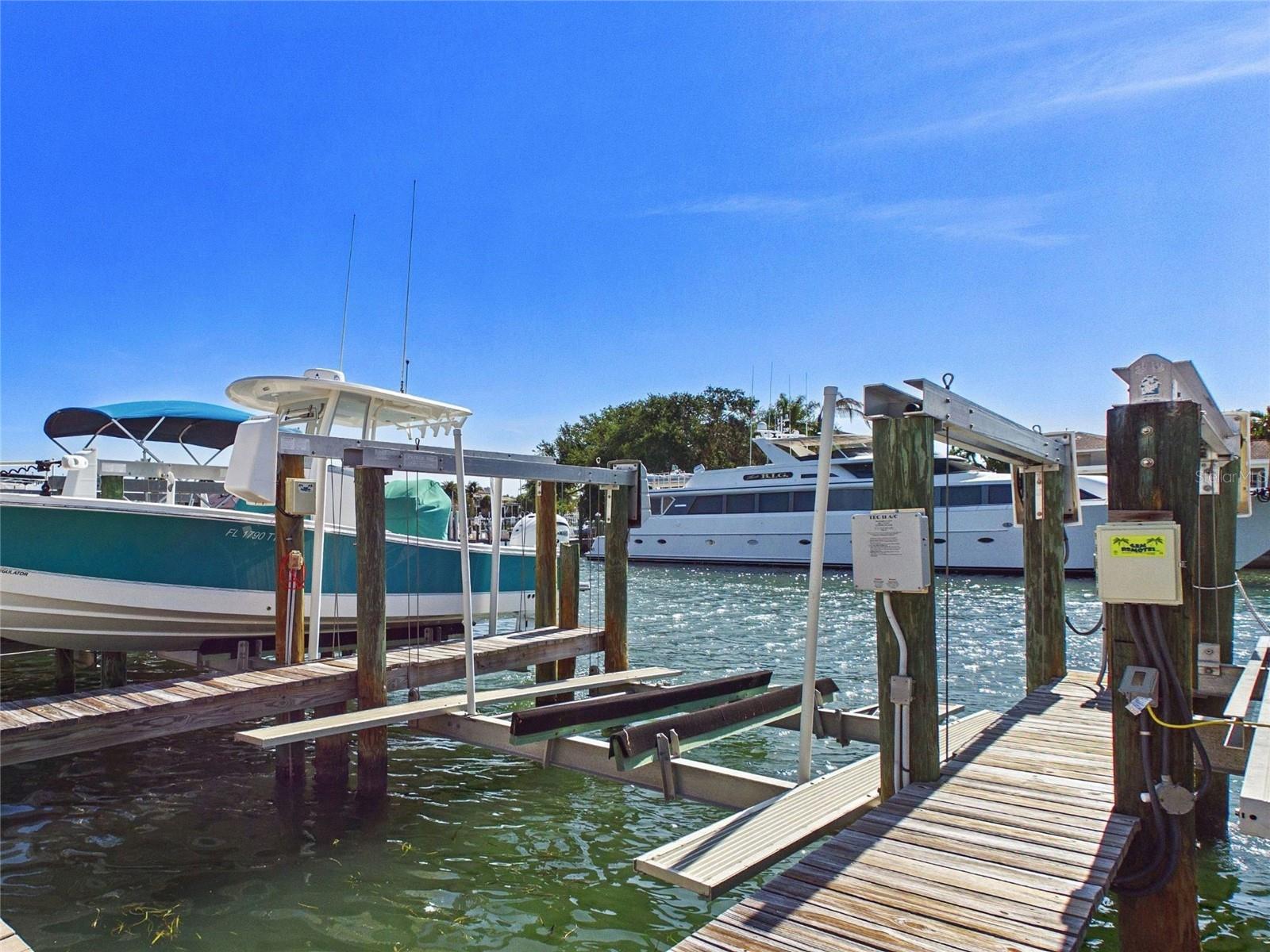 745 PINELLAS BAYWAY S #202, TIERRA VERDE, FL, 33715