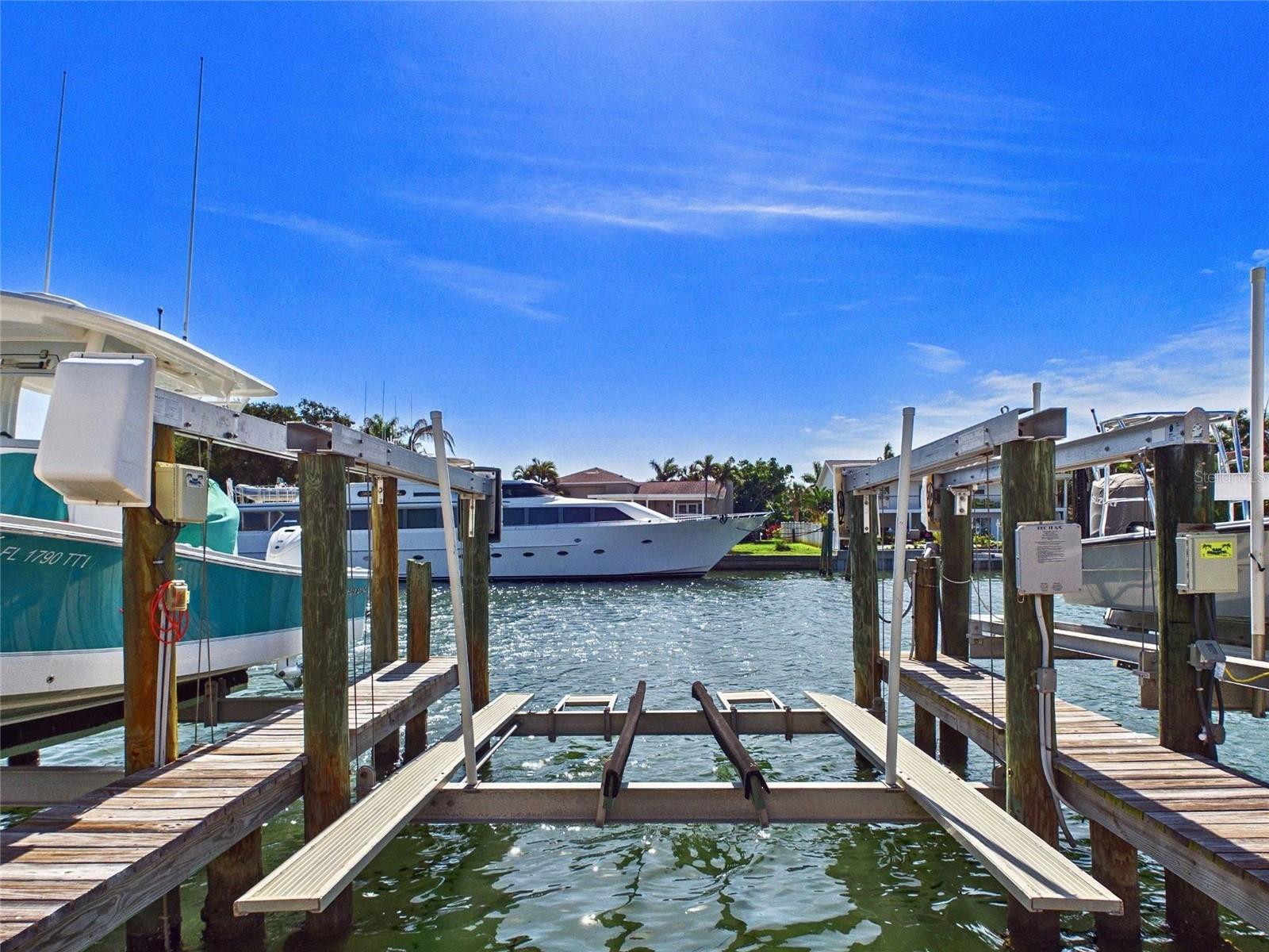 745 PINELLAS BAYWAY S #202, TIERRA VERDE, FL, 33715