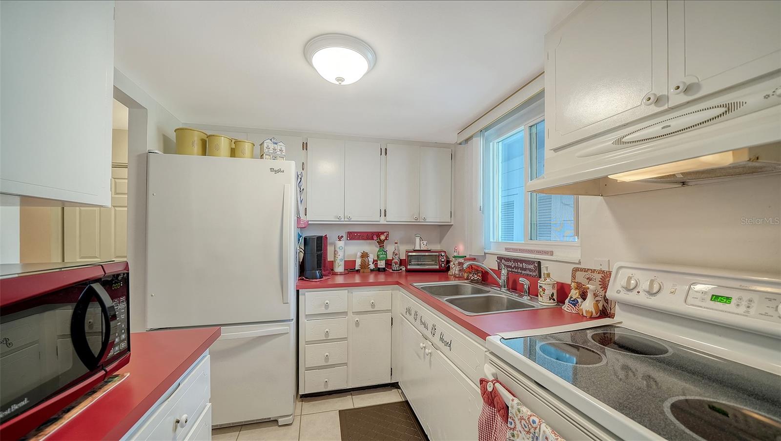 1554 PLEASANT RD #J5, BRADENTON, FL, 34207