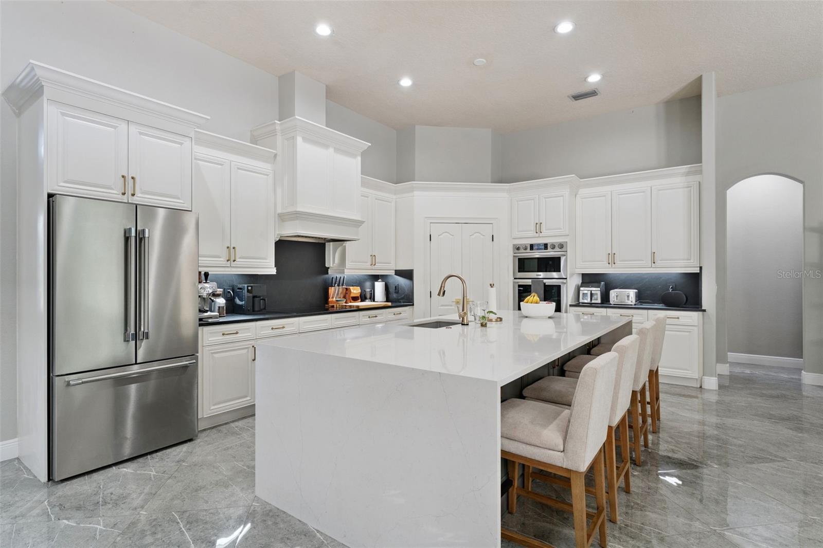 773 MILLS ESTATE PL, CHULUOTA, FL, 32766