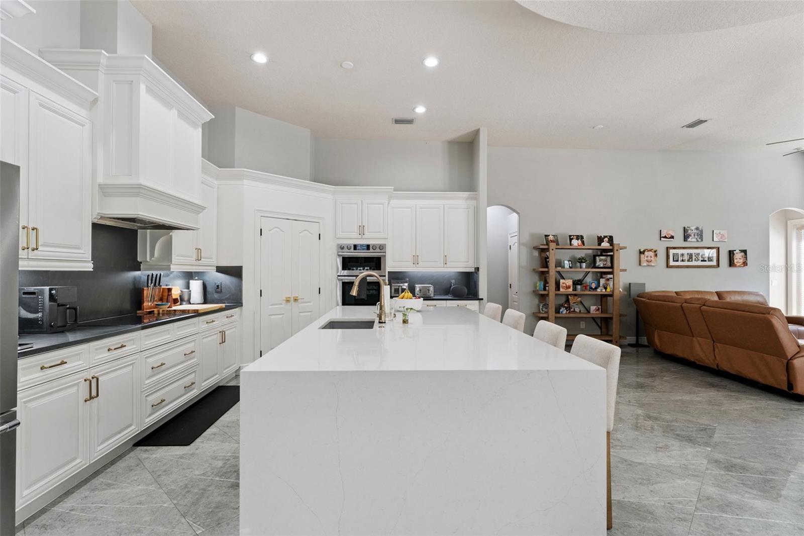 773 MILLS ESTATE PL, CHULUOTA, FL, 32766