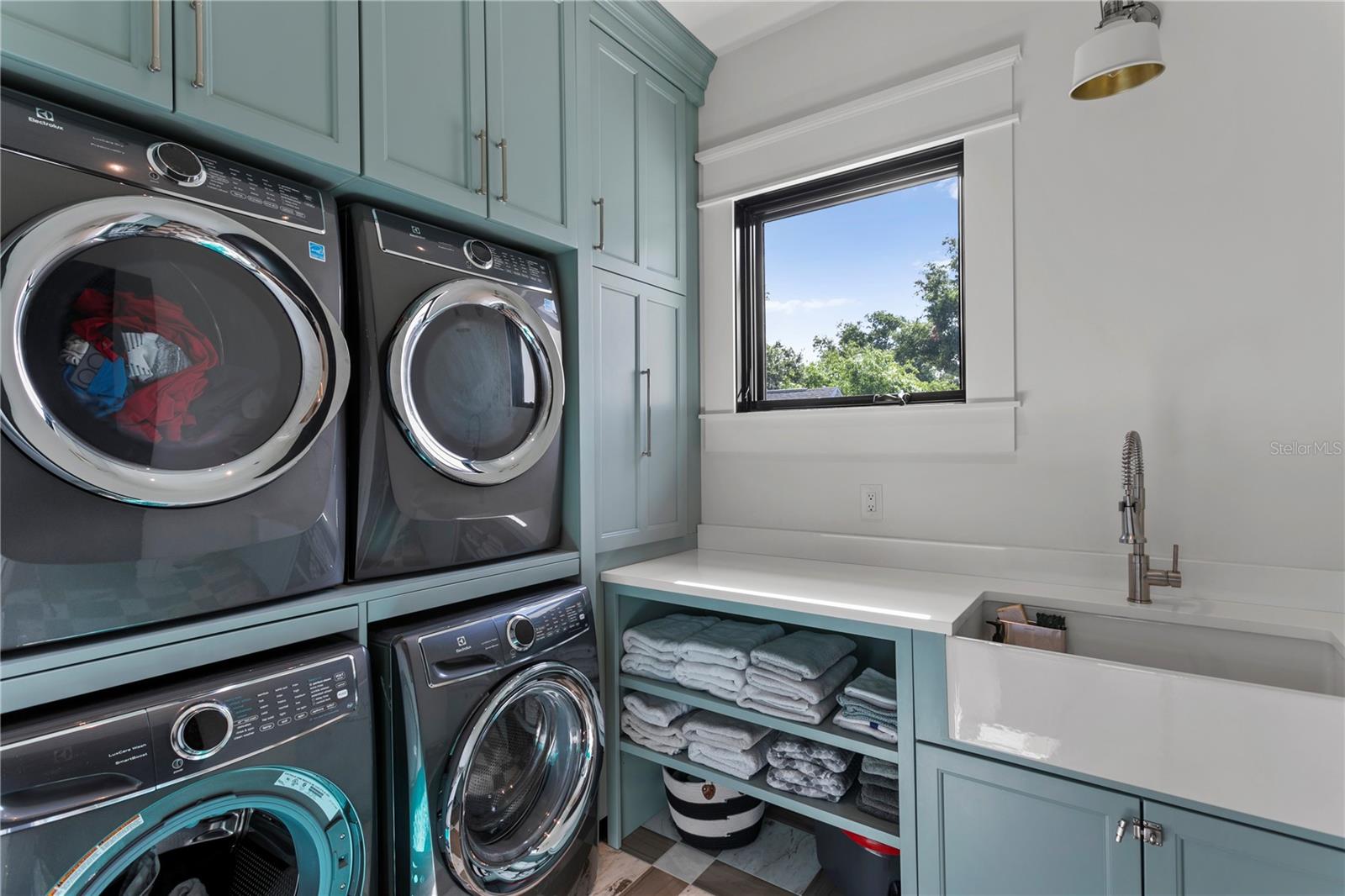 319 W FRANCES AVE, TAMPA, FL, 33602
