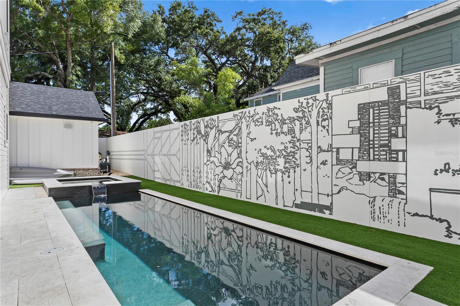 319 W FRANCES AVE, TAMPA, FL, 33602