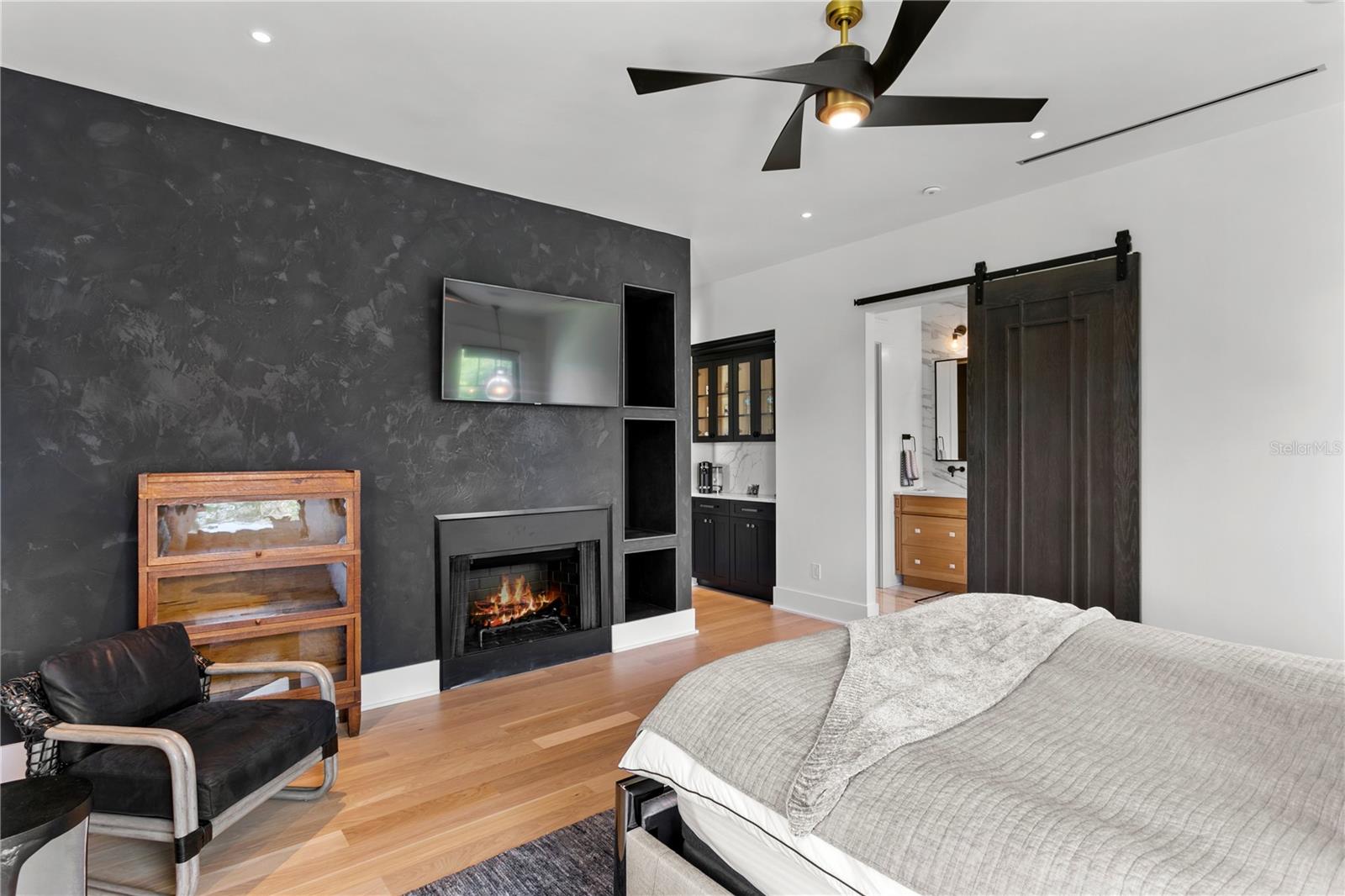 319 W FRANCES AVE, TAMPA, FL, 33602