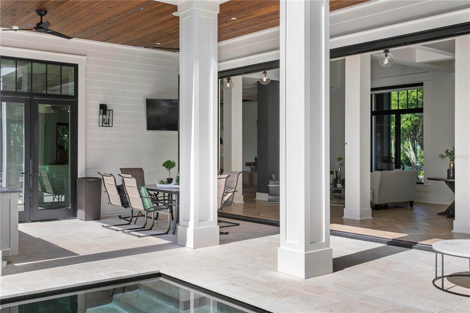 319 W FRANCES AVE, TAMPA, FL, 33602