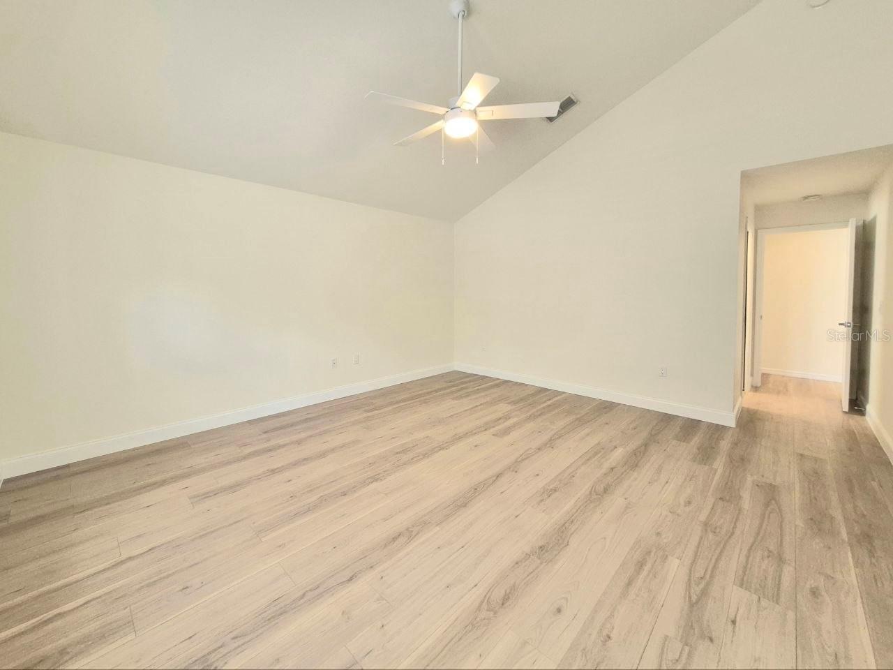 2214 GREEN OAKS LN, TAMPA, FL, 33612